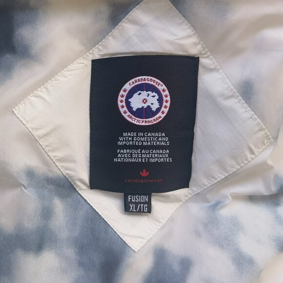 Canada Goose White Vest Jacket - Picture 7 of 10